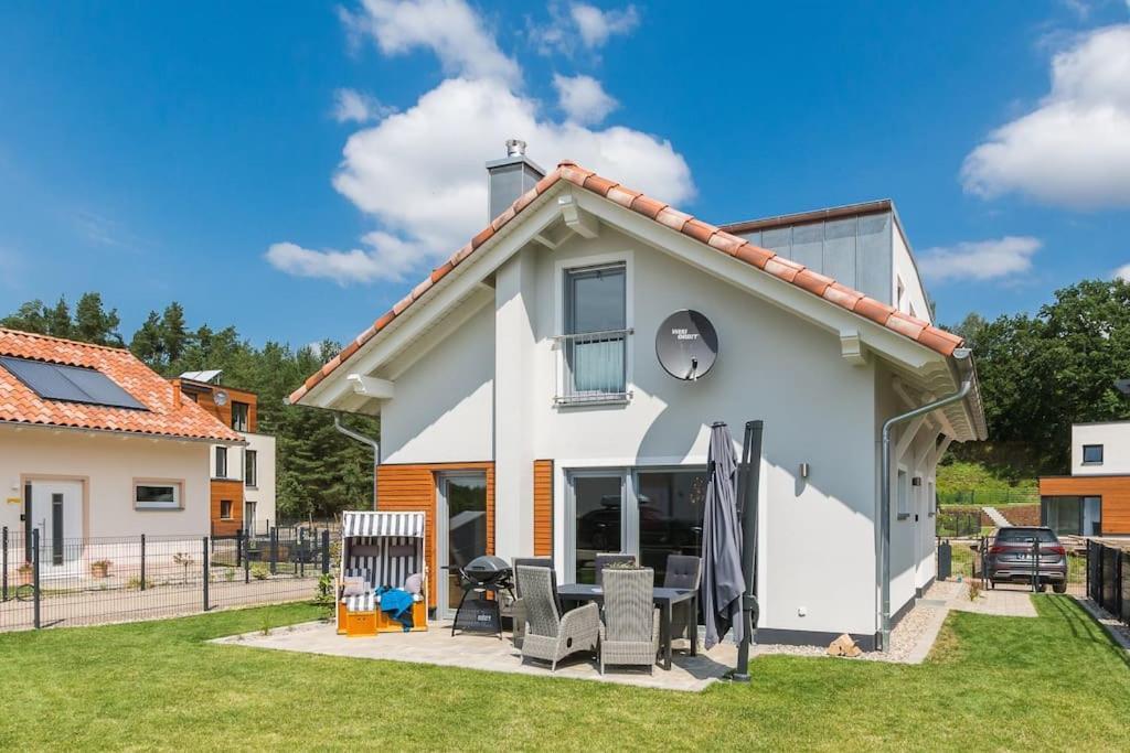5 Sterne-Ferienhaus Eisvogel Am See Mit Sauna Und Kamin Krakow am See Extérieur photo