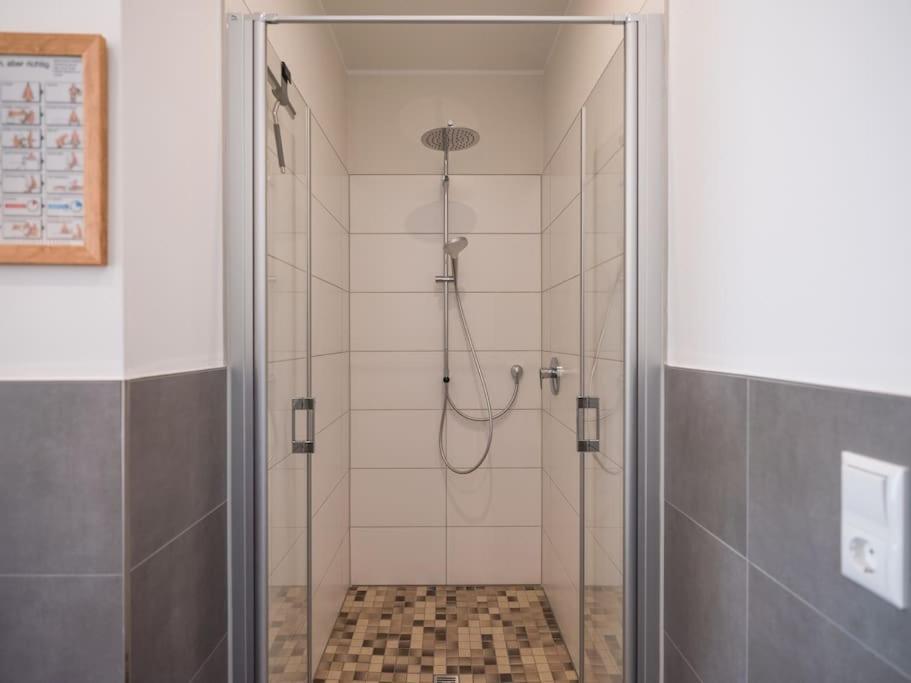5 Sterne-Ferienhaus Eisvogel Am See Mit Sauna Und Kamin Krakow am See Extérieur photo